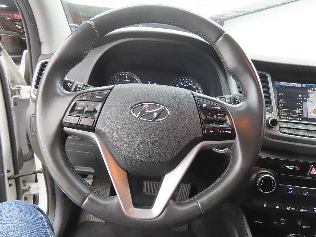 HYUNDAI Tucson - Vista 8