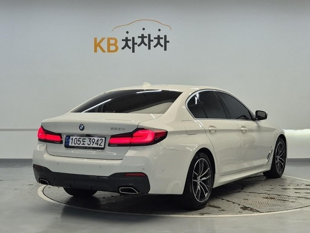 BMW 5 Series - Vista 4