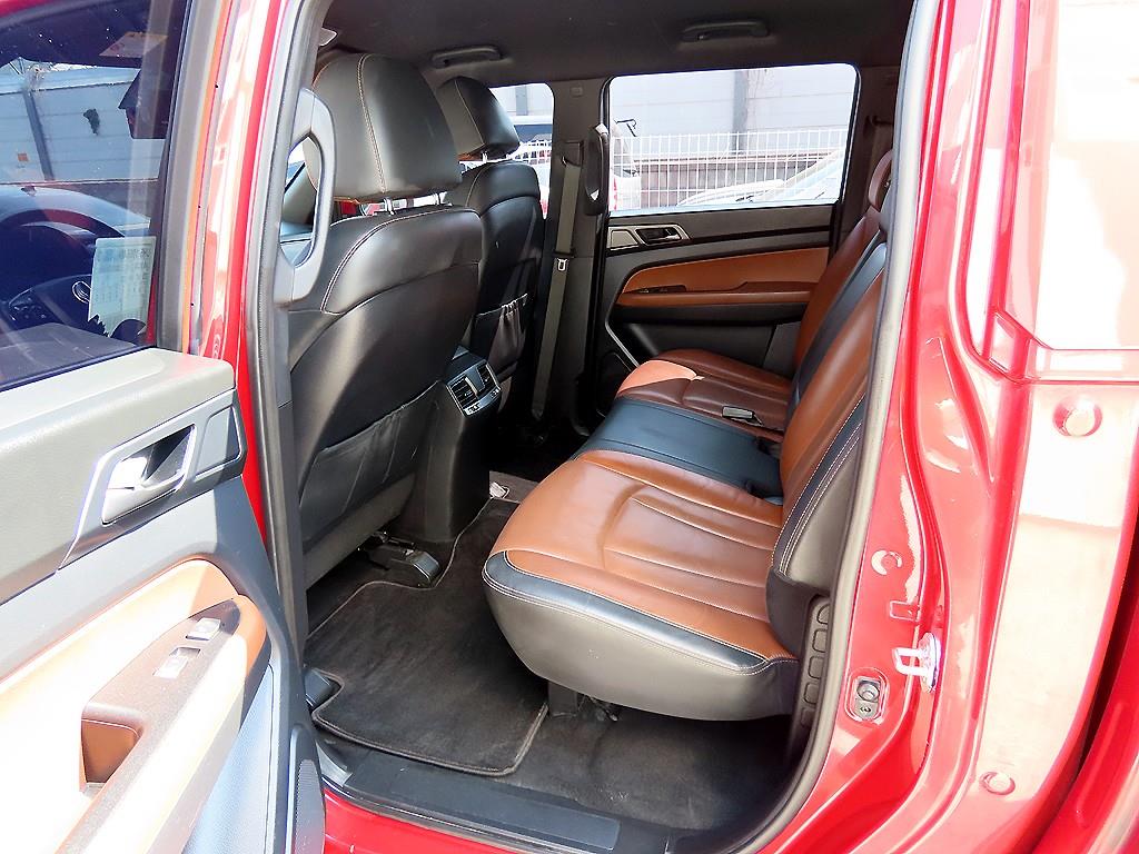 Ssangyong Rexton - Vista 6