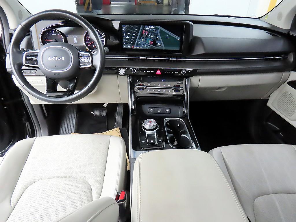 KIA Carnival - Vista 7