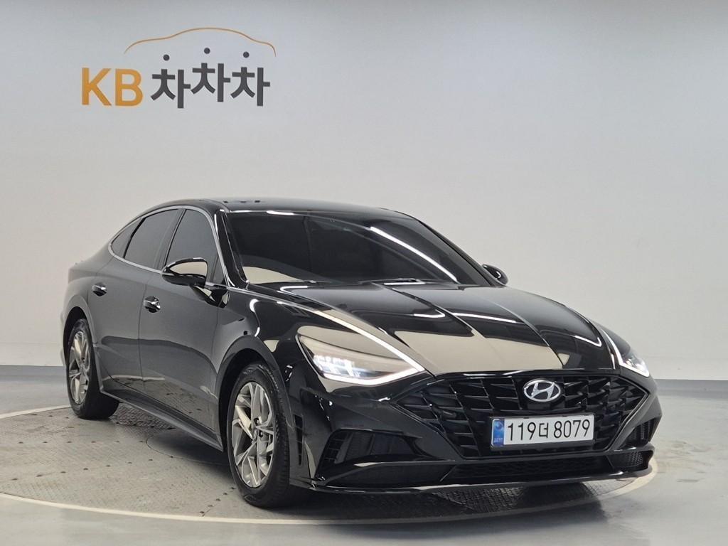 HYUNDAI Sonata - Vista 4