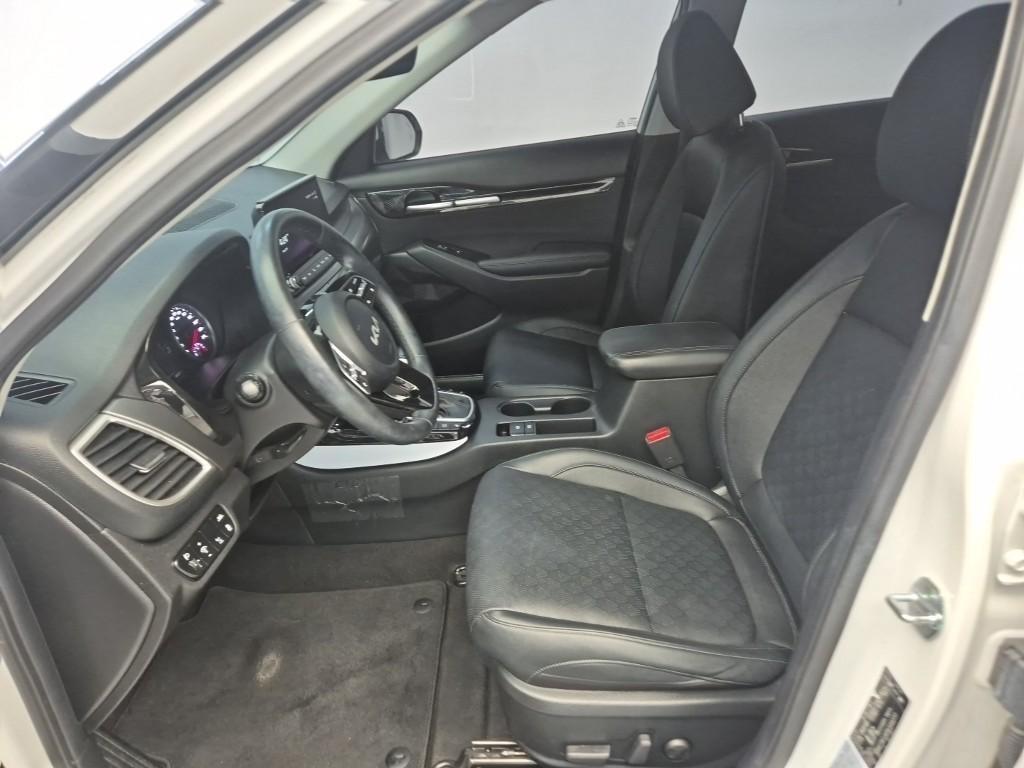 KIA Seltos - Vista 9