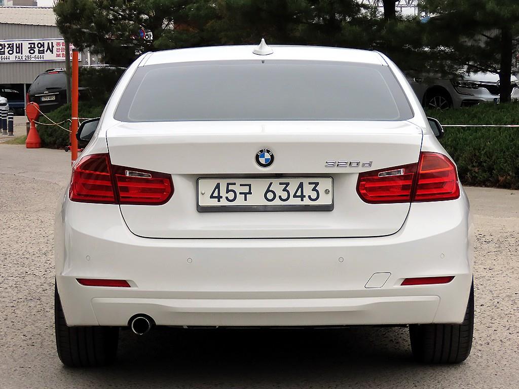 BMW 3 series - Vista 4