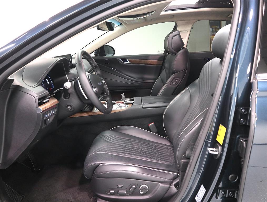 Genesis G80 - Vista 9