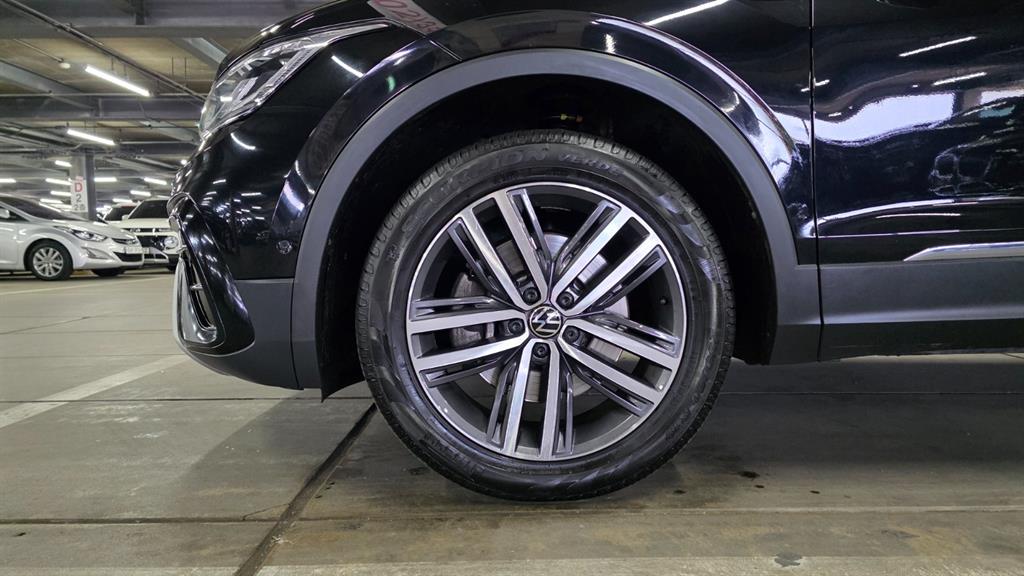 Volkswagen Tiguan - Vista 12