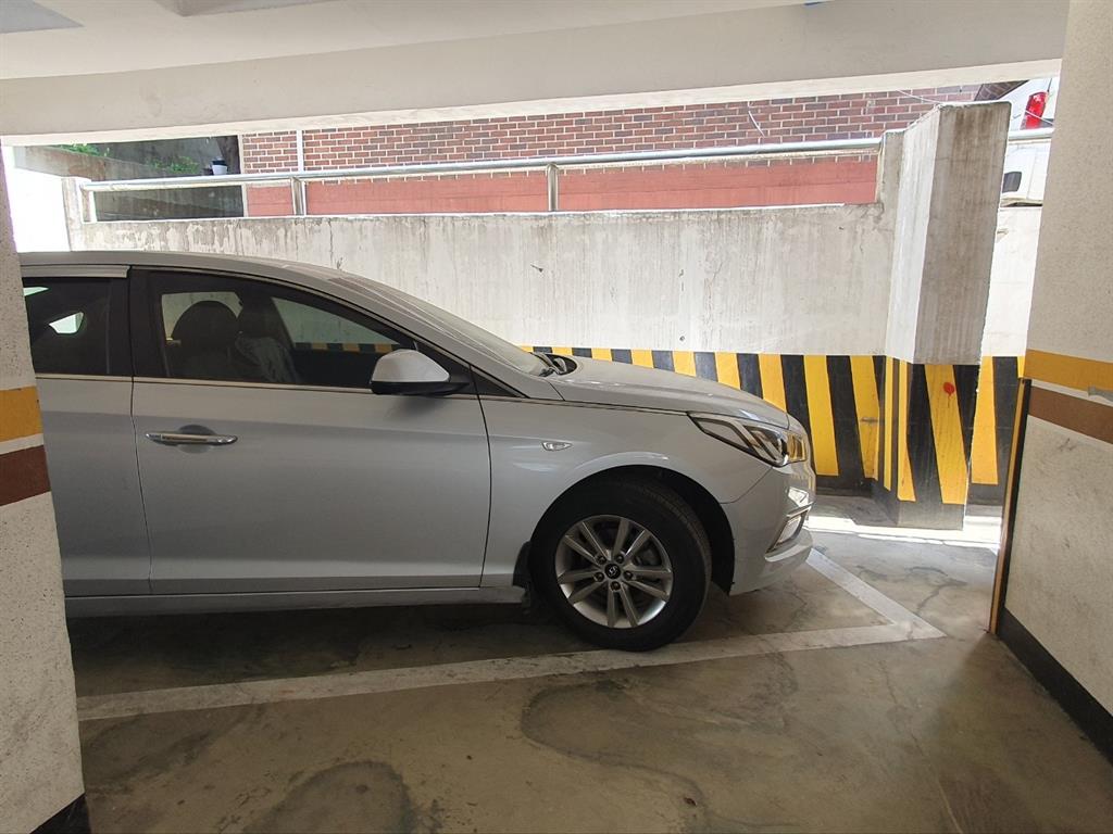 HYUNDAI Sonata - Vista 4