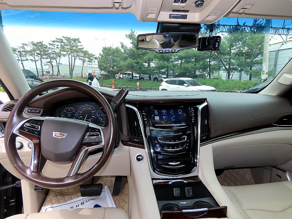 Cadillac Escalade - Vista 7