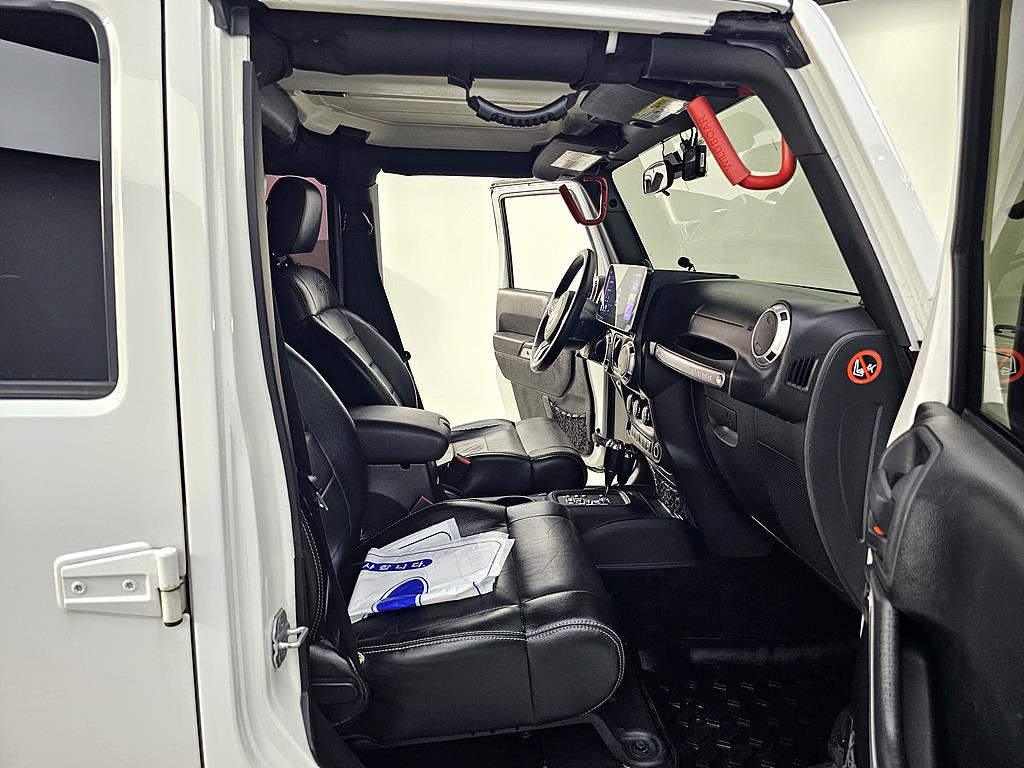 Jeep Wrangler - Vista 11