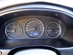 HYUNDAI Starex - Vista 12