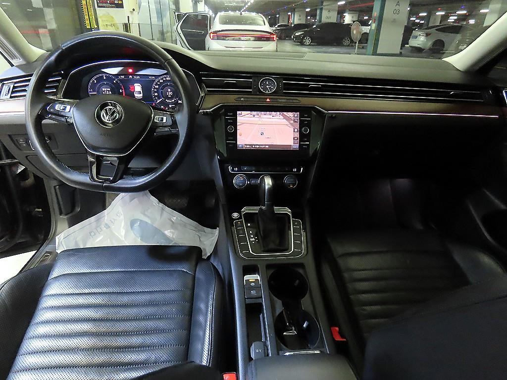 Volkswagen Passat - Vista 10