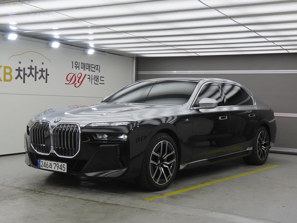 BMW 7 Series 2023 Negro - Importación desde Corea - HF Imports Iquique - Foto 1