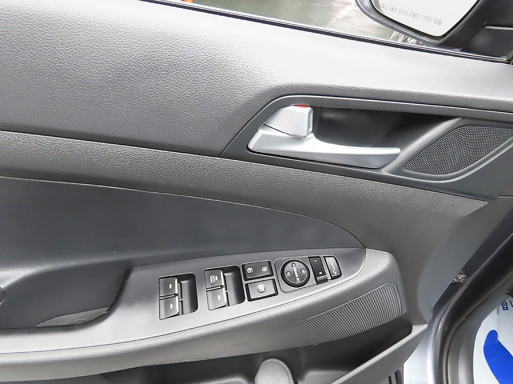 HYUNDAI Tucson 2019 Gris - Importación desde Corea - HF Imports Iquique - Foto 12