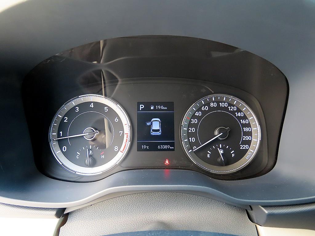 HYUNDAI Venue - Vista 9