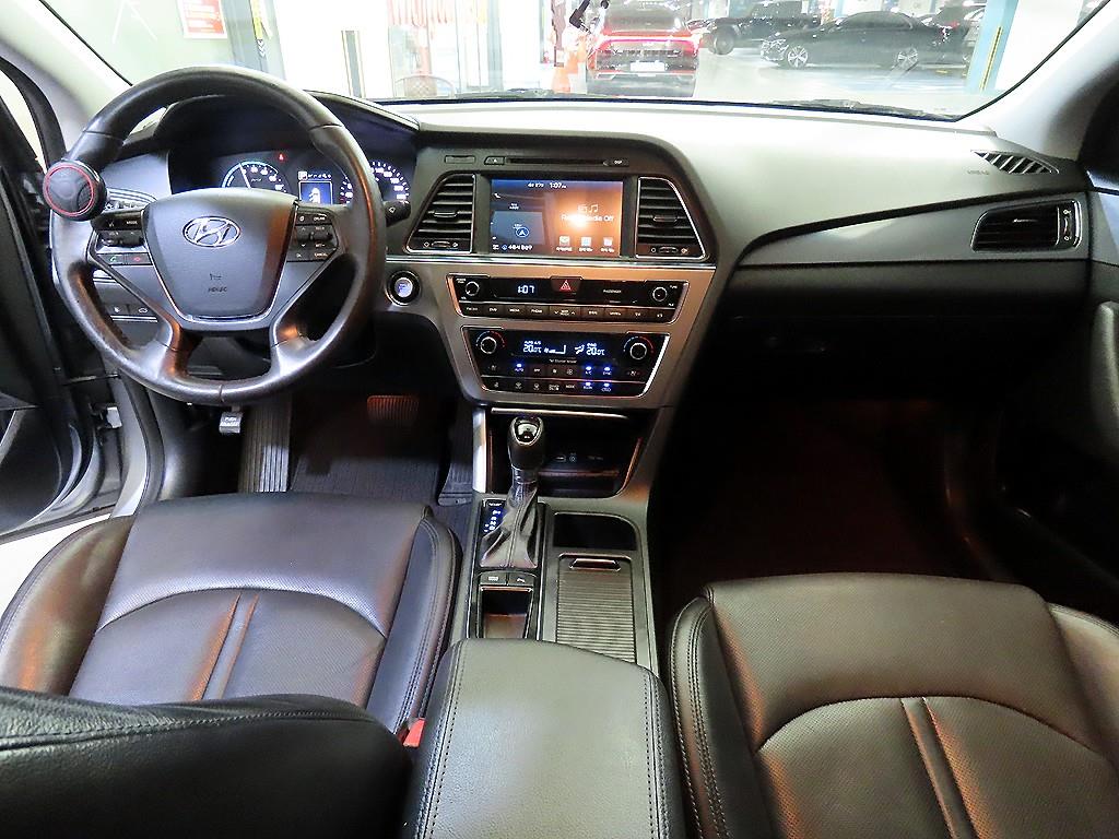 HYUNDAI Sonata - Vista 10