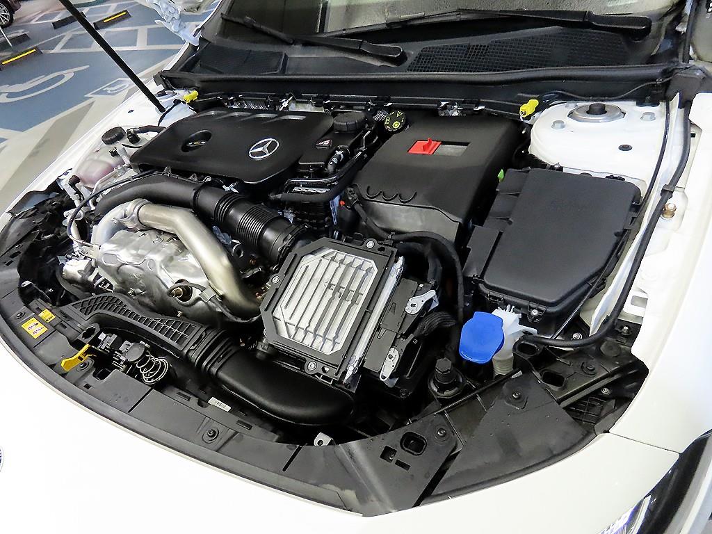 Mercedes Benz A Class 2025 Blanco - Importación desde Corea - HF Imports Iquique - Foto 18