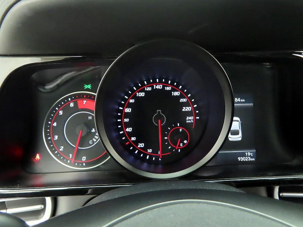 HYUNDAI Avante - Vista 6