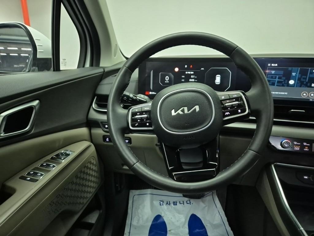 KIA Carnival - Vista 9