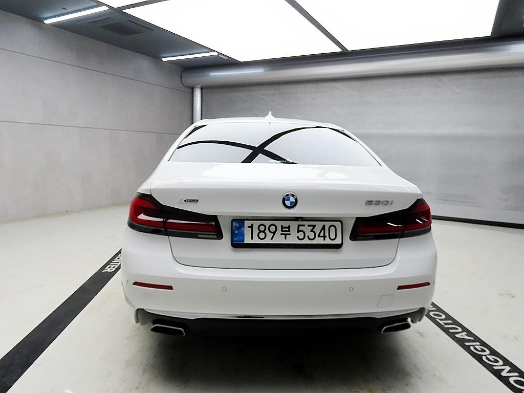 BMW 5 Series - Vista 3