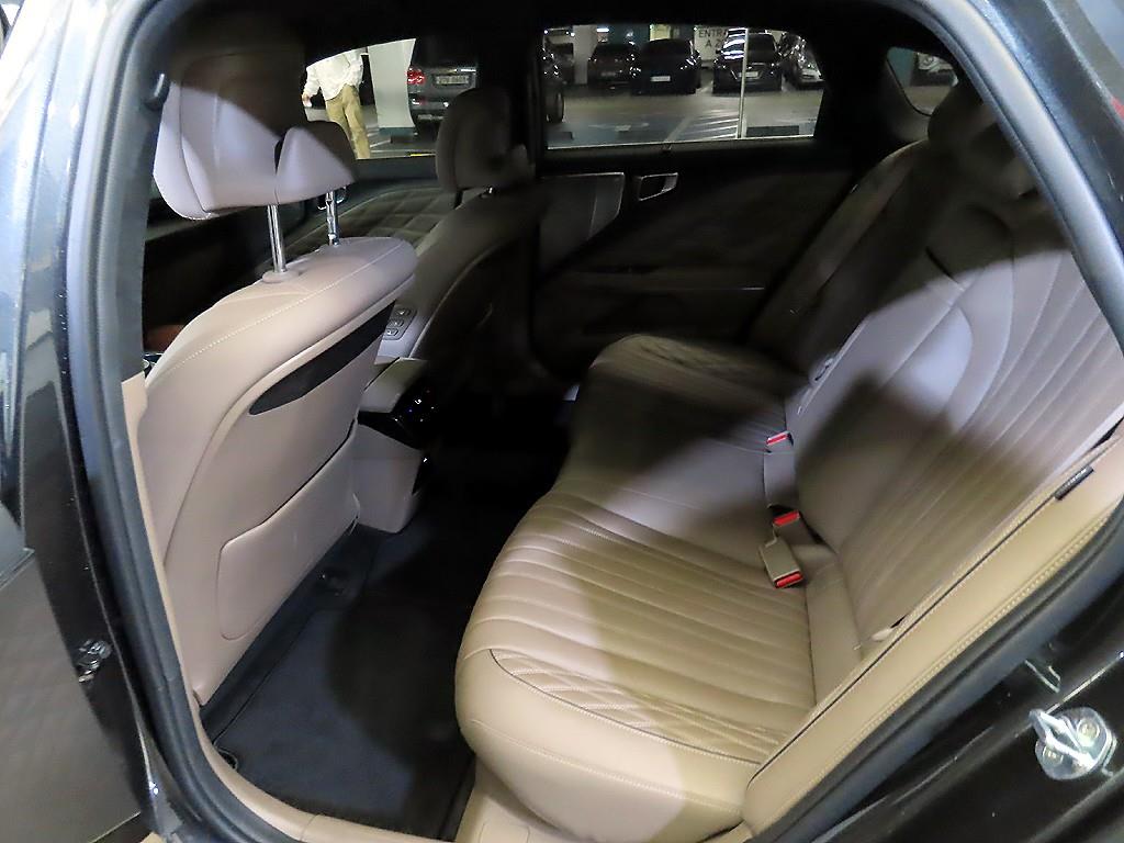 KIA K8 - Vista 7