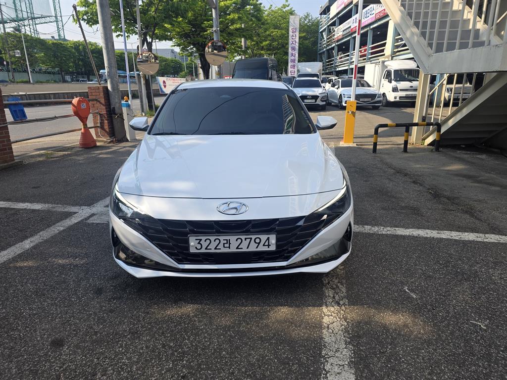 HYUNDAI Avante 2023 Blanco - Importación desde Corea - HF Imports Iquique - Foto 1