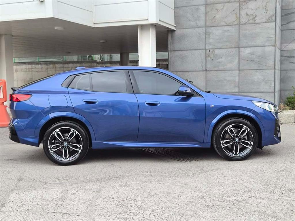 BMW X2 - Vista 3