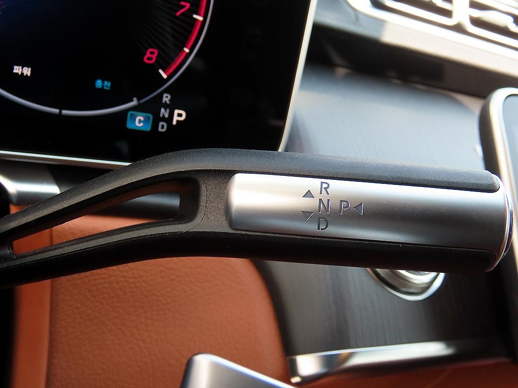 Mercedes Benz S Class - Vista 11