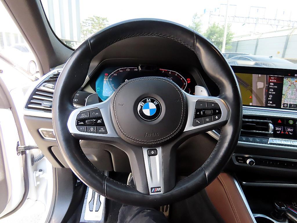 BMW X6 - Vista 8