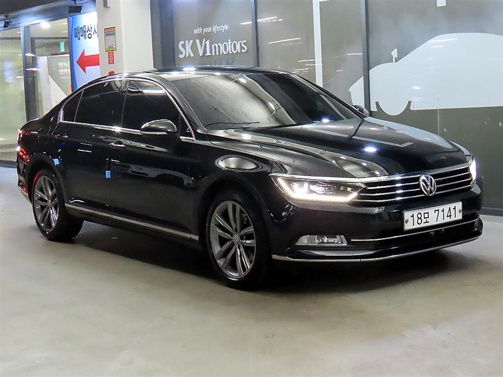 Volkswagen Passat 2018 Negro - Importación desde Corea - HF Imports Iquique - Foto 1
