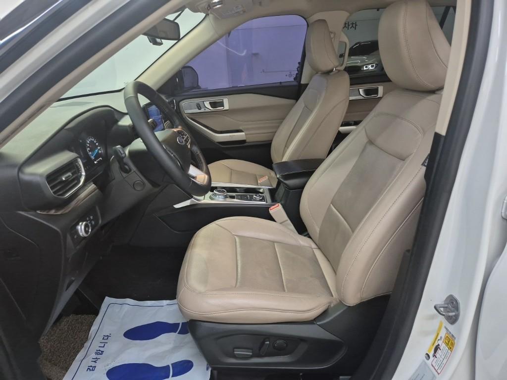 Ford Explorer - Vista 11