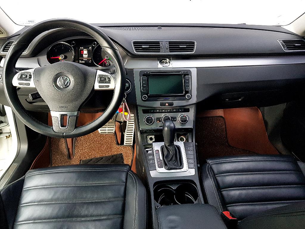 Volkswagen CC - Vista 5