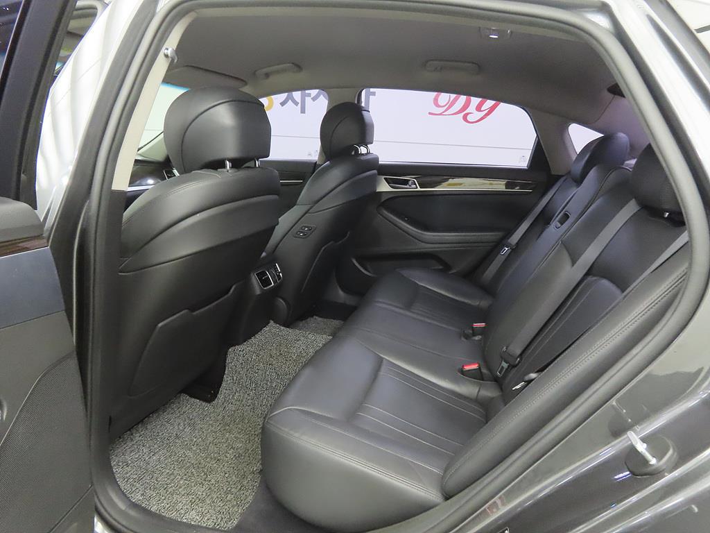 Genesis G80 - Vista 6