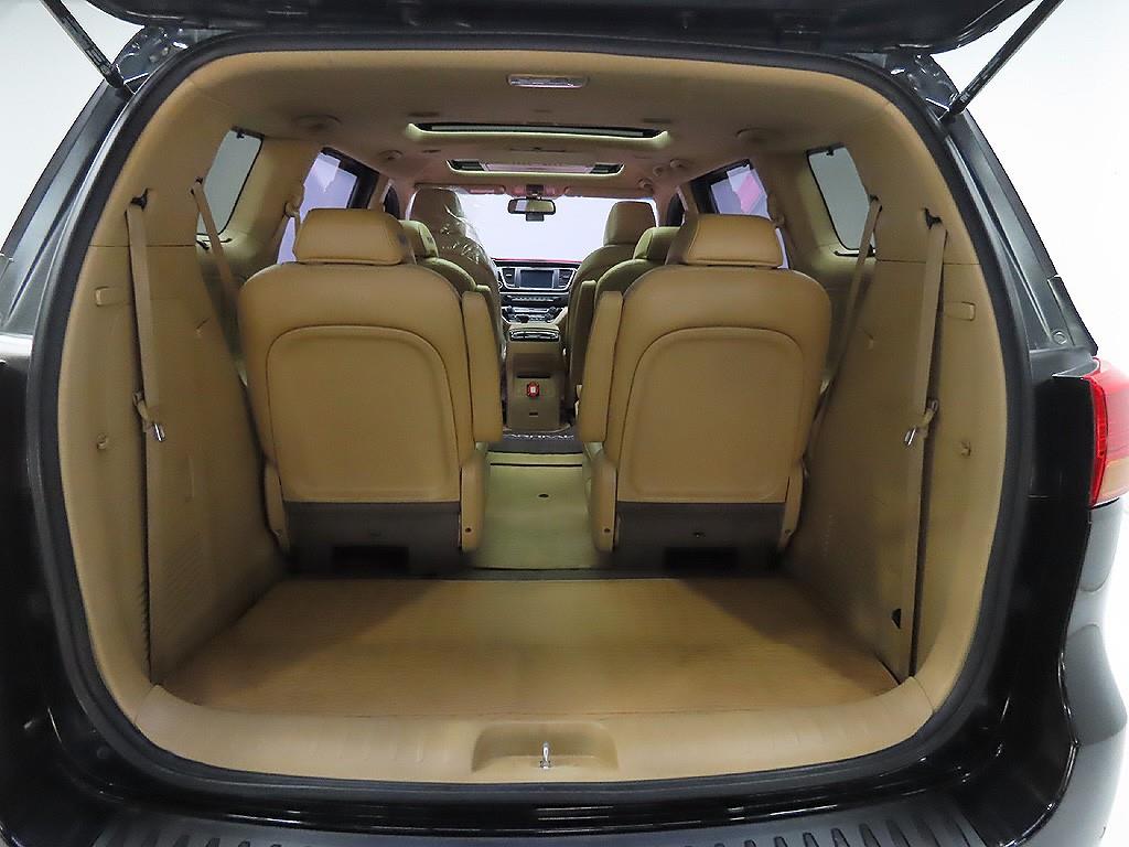 KIA Carnival 2017 Negro - Importación desde Corea - HF Imports Iquique - Foto 8
