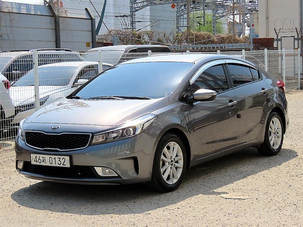 KIA K3 - Vista 2
