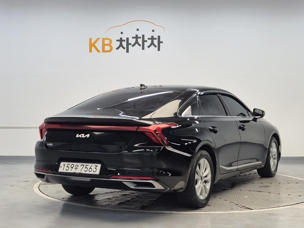 KIA K8 - Vista 3