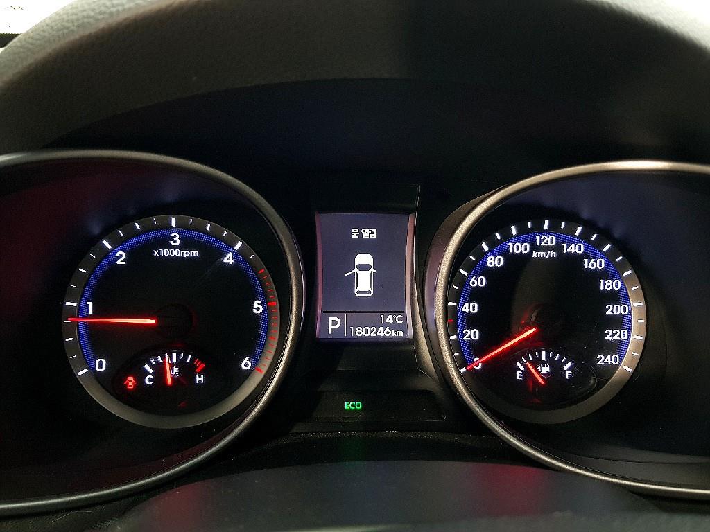 HYUNDAI Santa Fe - Vista 7