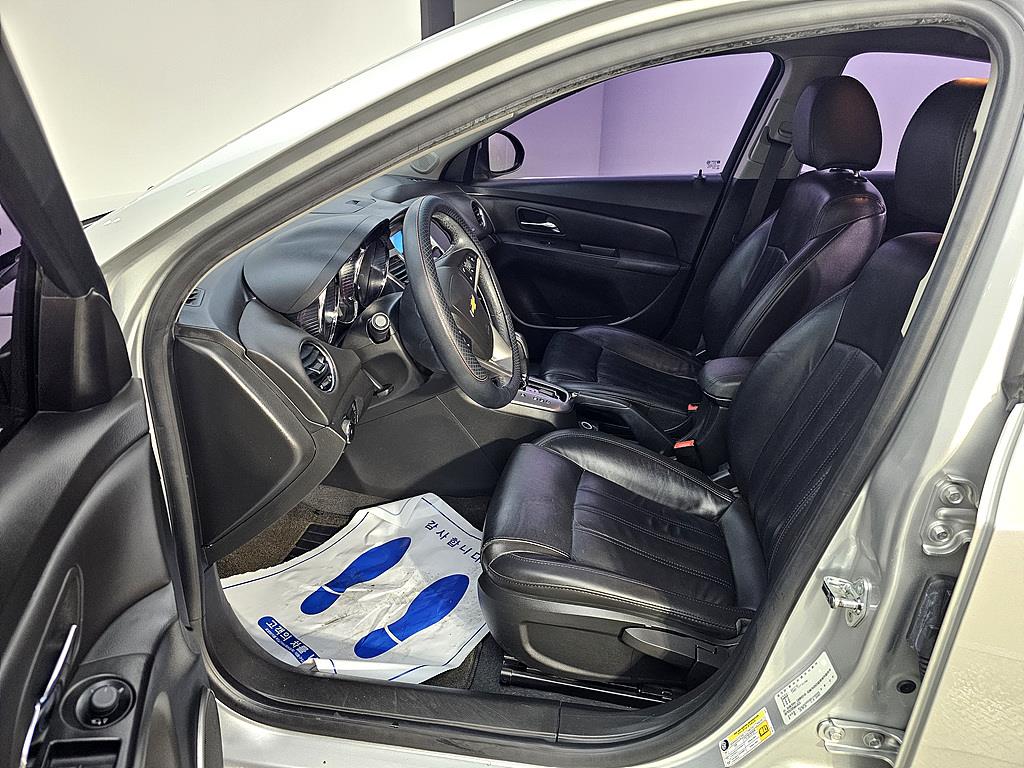 Chevrolet Cruise - Vista 7