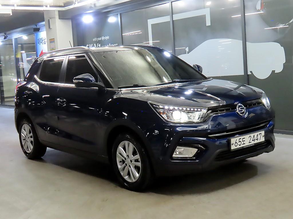 Ssangyong Tivoli 2018 Negro - Importación desde Corea - HF Imports Iquique - Foto 1