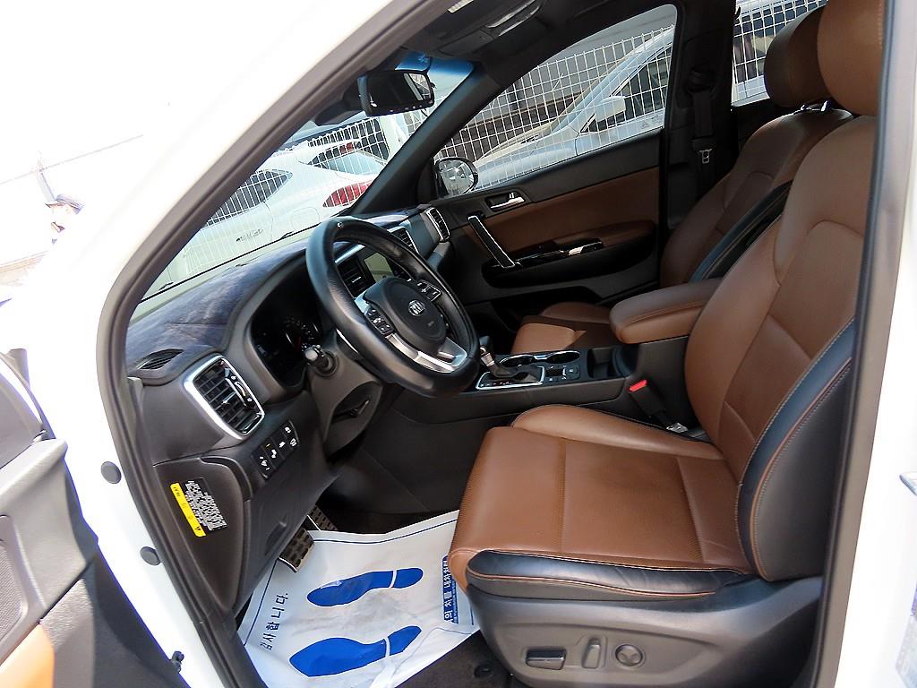 KIA Sportage - Vista 5