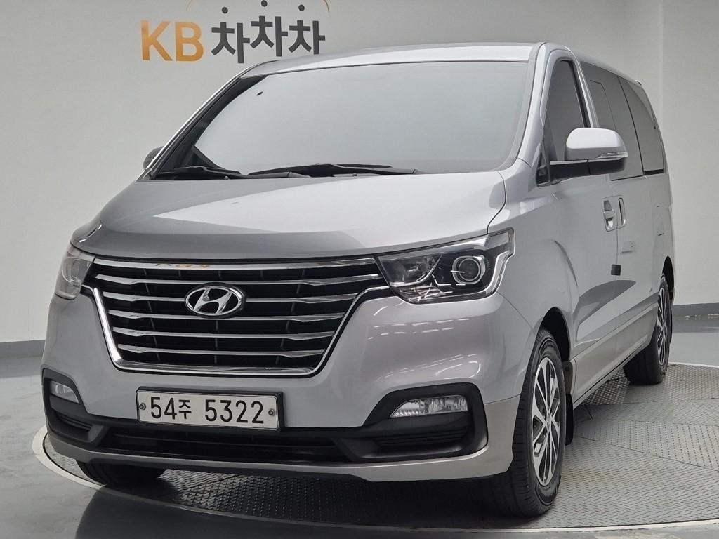HYUNDAI Starex 2019 Plateado - Importación desde Corea - HF Imports Iquique - Foto 1