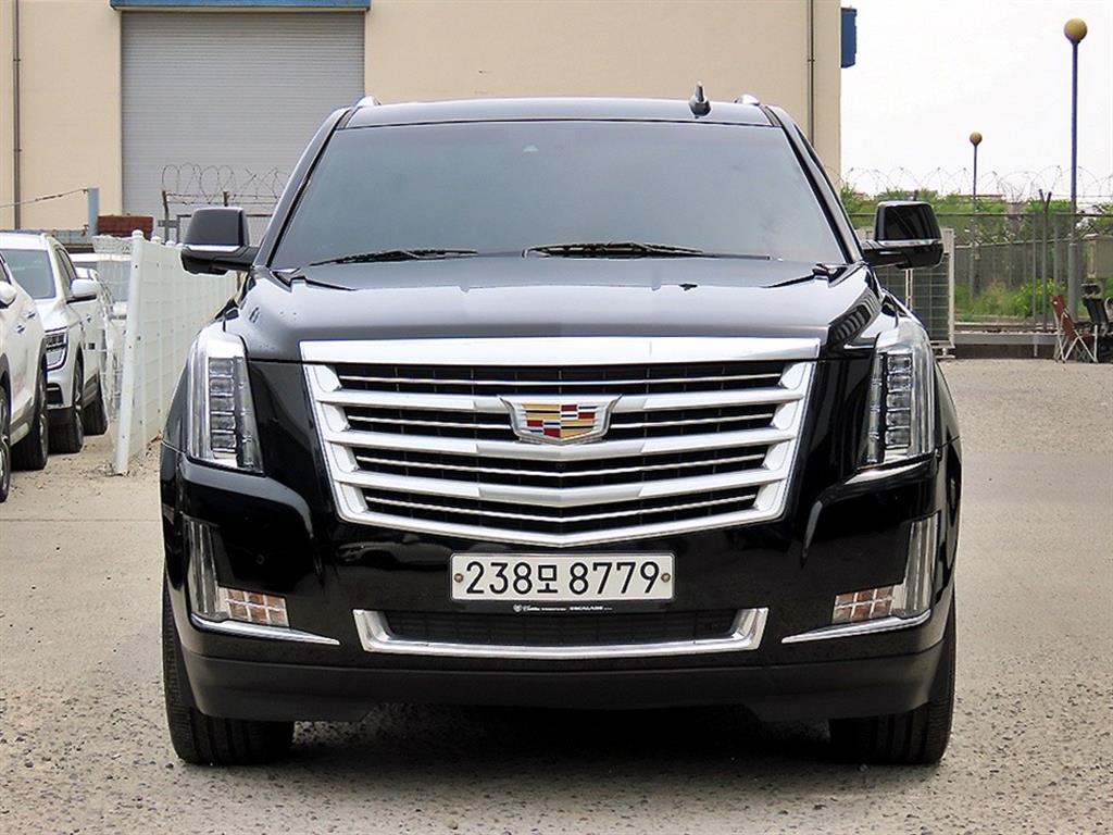 Cadillac Escalade 2019 Negro - Importación desde Corea - HF Imports Iquique - Foto 1