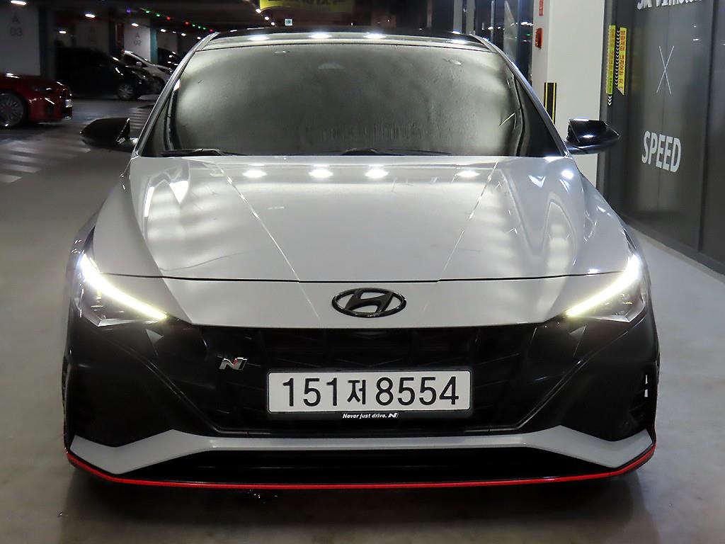 HYUNDAI Avante - Vista 2