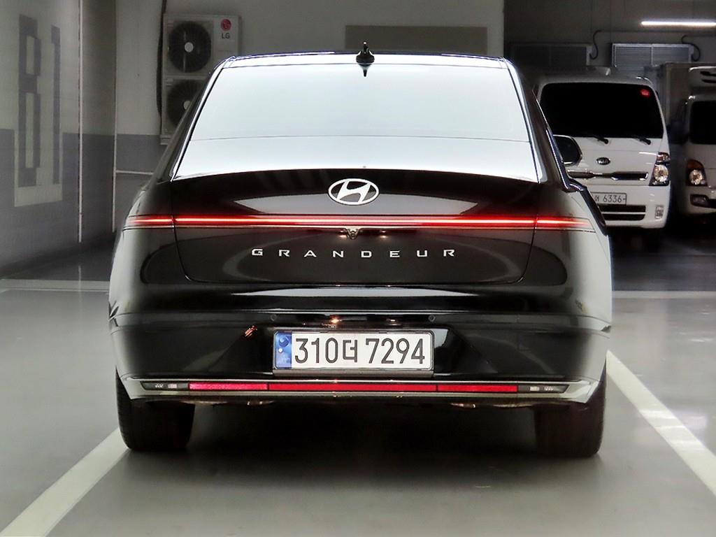 HYUNDAI Grandeur - Vista 4