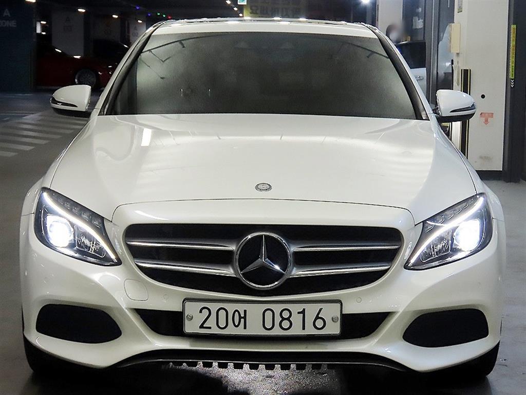 Mercedes Benz C Class - Vista 2