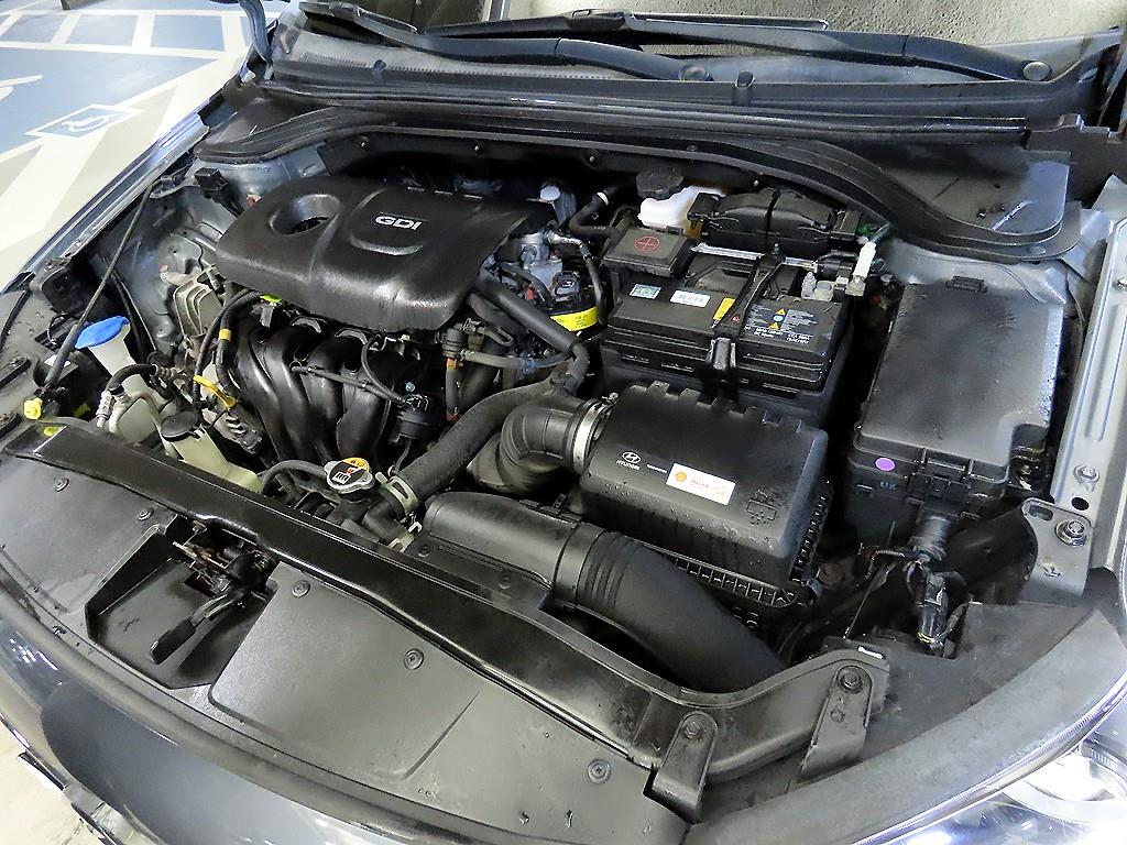 HYUNDAI Avante 2017 Gris - Importación desde Corea - HF Imports Iquique - Foto 19