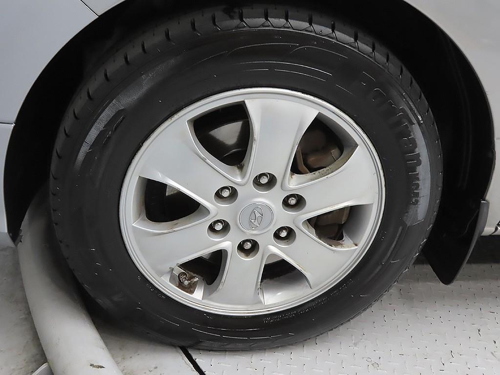 HYUNDAI Starex - Vista 9
