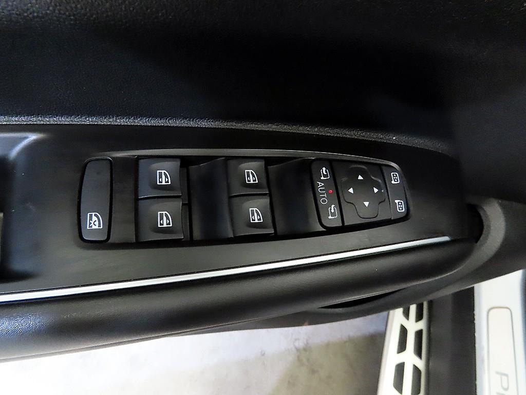 SAMSUNG QM6 2021 Blanco - Importación desde Corea - HF Imports Iquique - Foto 13