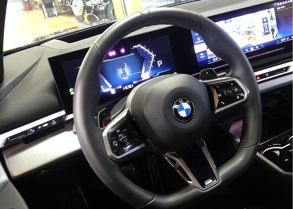 BMW 5 Series - Vista 12