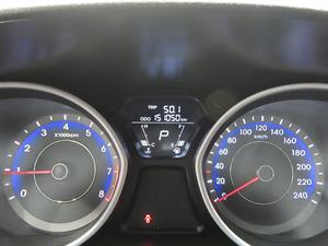 HYUNDAI Avante - Vista 12
