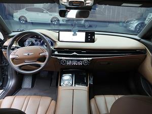 Genesis G80 - Vista 10