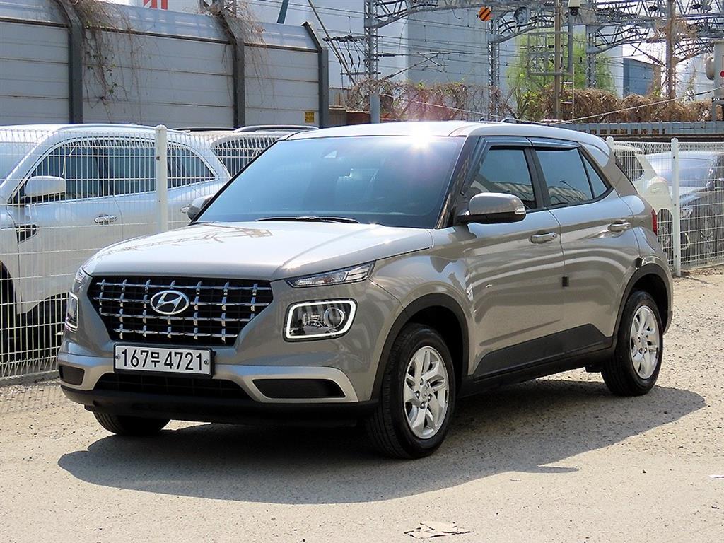 HYUNDAI Venue - Vista 2